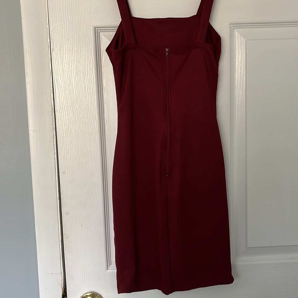 Dress - Picture 4 of 4